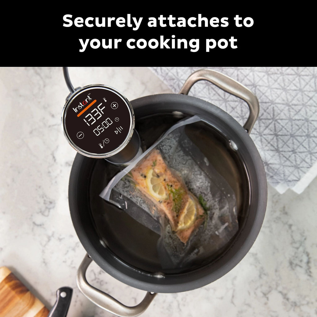 Instant Pot® Accu SlimTM Sous Vide Immersion Circulator, V2